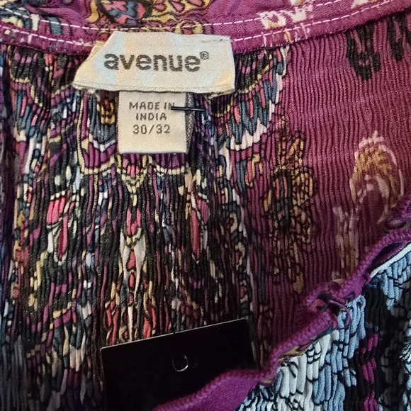 Avenue 30/32 Pink and Black Bell Sleeve Blouse with Ruffled Pleats - Picture 3 of 7